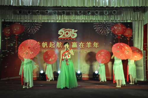 9、歌舞《微山湖》 腫瘤一科   二等獎.JPG