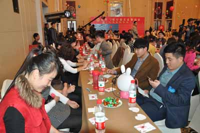 《愛情對對碰》填寫愛的號碼牌 7.JPG