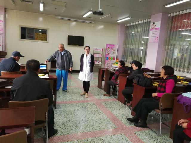 神經(jīng)內(nèi)四科成功舉辦第五屆帕金森病患教會(huì)